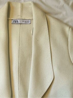 Zara Off-White Textured Shawl-Collar Blazer Jacket